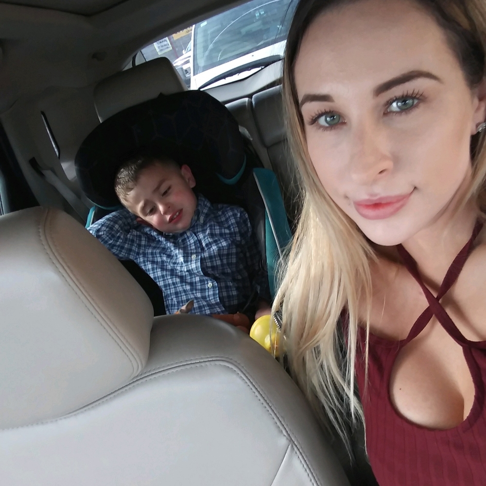 Meet your Posher, Alexandra